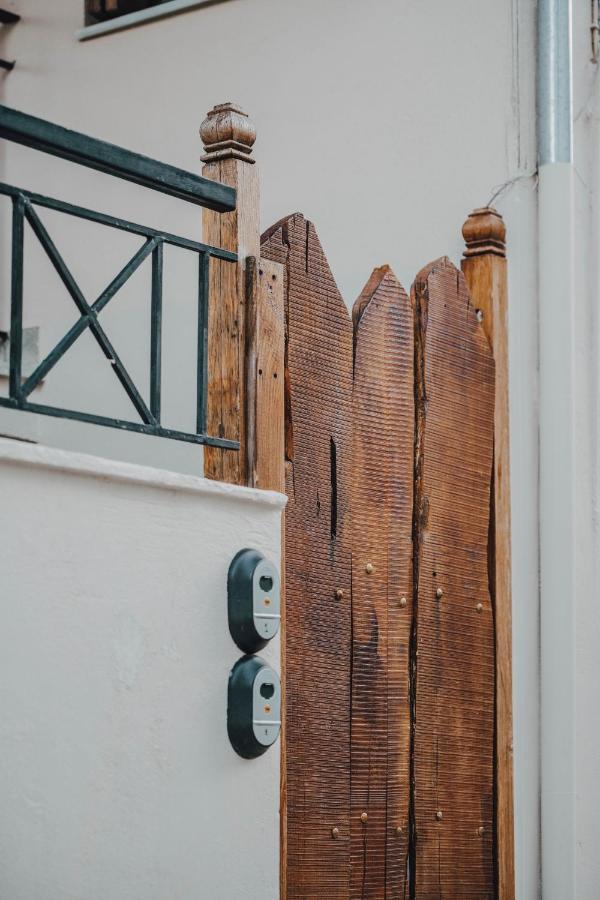 Varousi.Traditional House In Old Town Of Trikala 1 Exterior photo